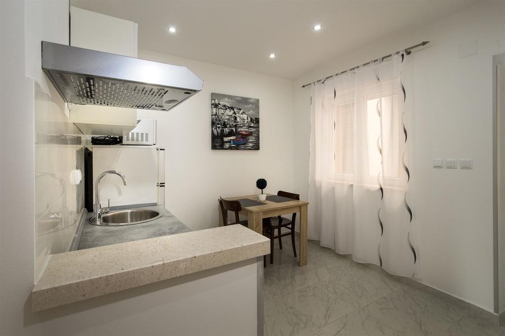 Apartment Mery Povlja  Dış mekan fotoğraf