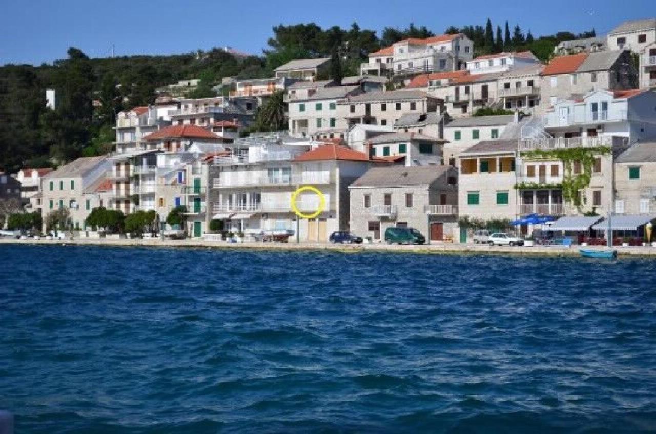 Apartment Mery Povlja  Dış mekan fotoğraf